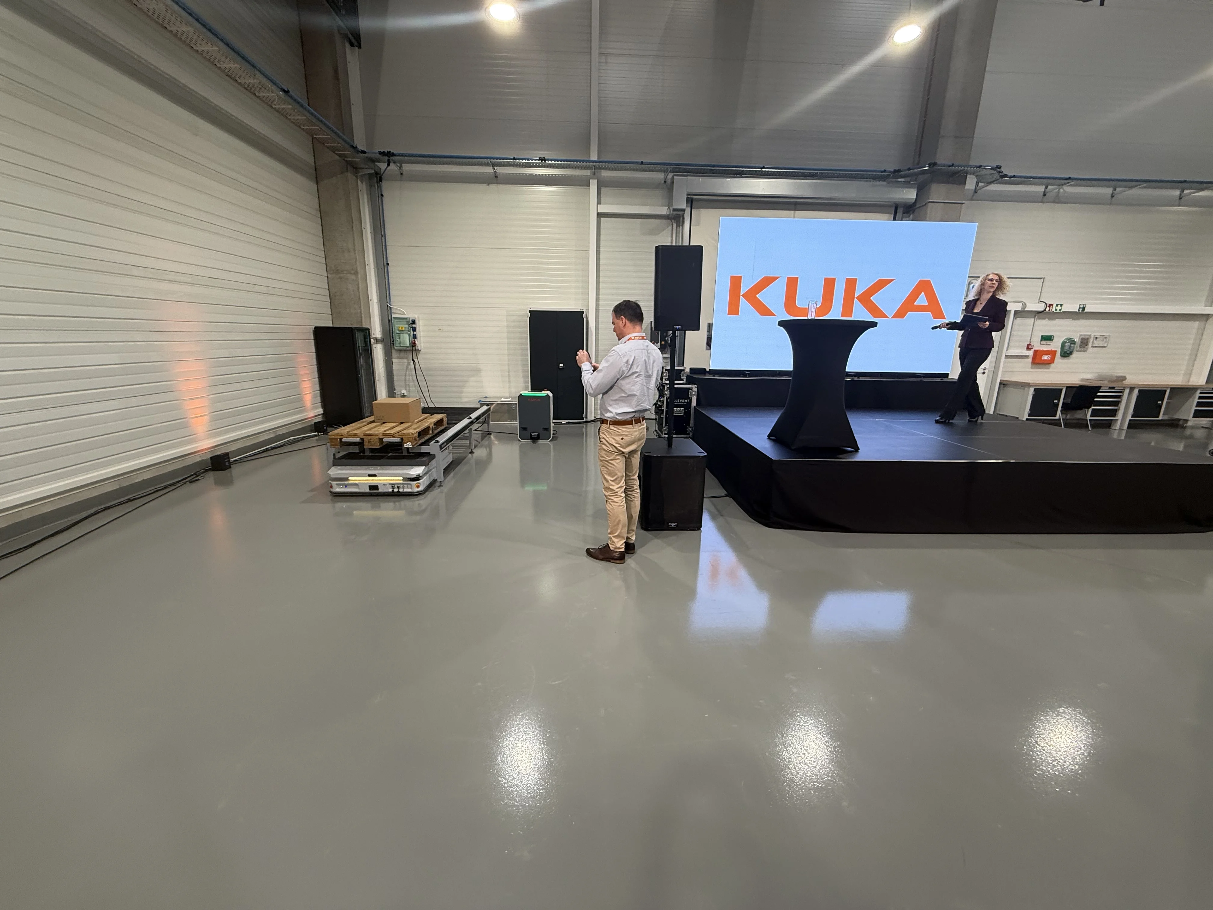 KUKA industry event – stage and AMR demonstration in the hall